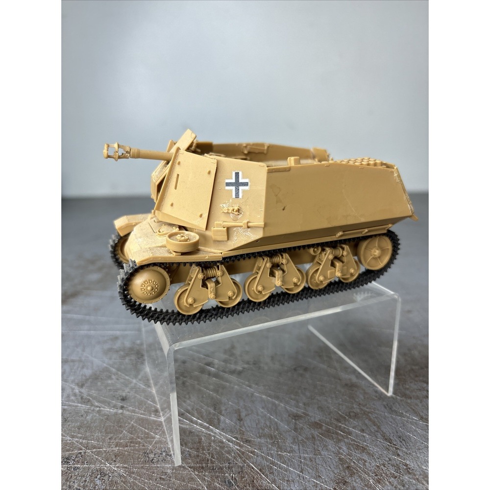 1:35 Finished Product Scout Tank Hotchkiss Tank Pre-Built Model Assembled